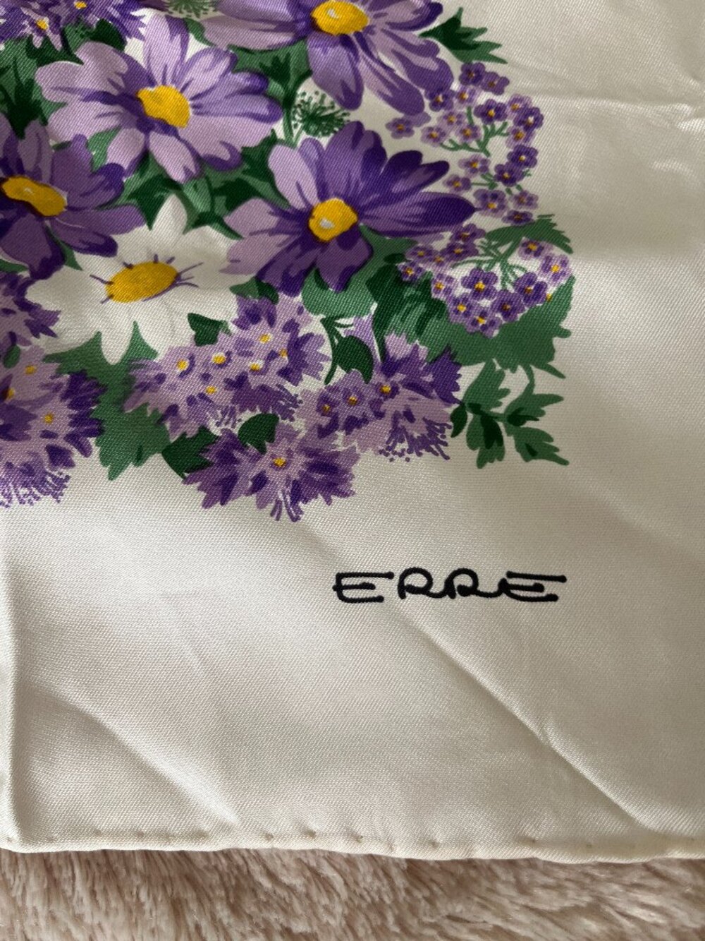 ERRE 100%SILK  FLORAL PATTERN SCARF